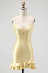 Sparkly Yellow Spaghetti Straps Satin Ruffled Tight Short Homecoming Dress with Beading