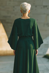 Dark Green Flowy Round Neck Long Mother of the Bride Dress with Pockets