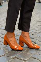 Alvessa | Colorful sandals with square toe and decorative block heel strap