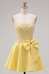 Sparkly Yellow Beaded Corset A-Line Short Homecoming Dress with Bow