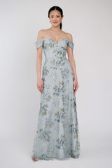 Reina Enchanted Floral