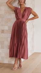 ALIYAH – ELEGANT PLEATED MIDI DRESS