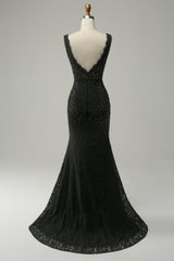 Mermaid Beaded V-Neck Black Prom Dress