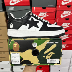 A Bathing Ape Bapesta Black/White