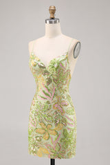 Sparkly Green Spaghetti Straps Short Sequin Floral Tight Homecoming Dress