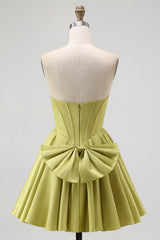 Sparkly Green Sweetheart Satin A-Line Short Homecoming Dress with Beading