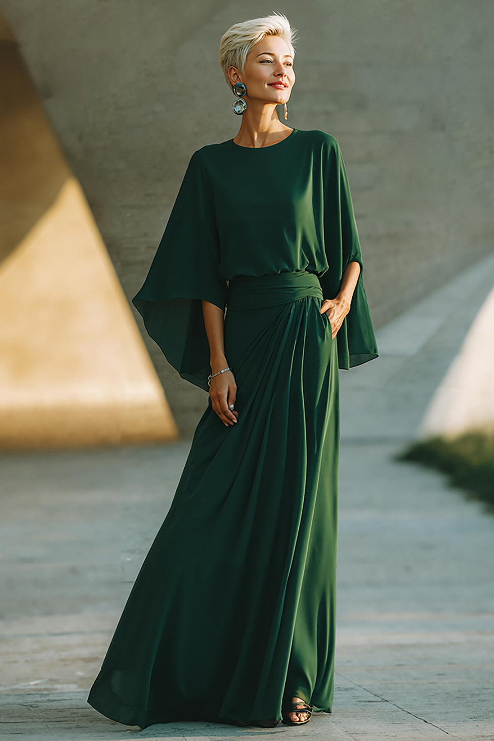 Dark Green Flowy Round Neck Long Mother of the Bride Dress with Pockets