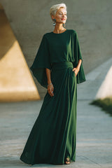 Dark Green Flowy Round Neck Long Mother of the Bride Dress with Pockets