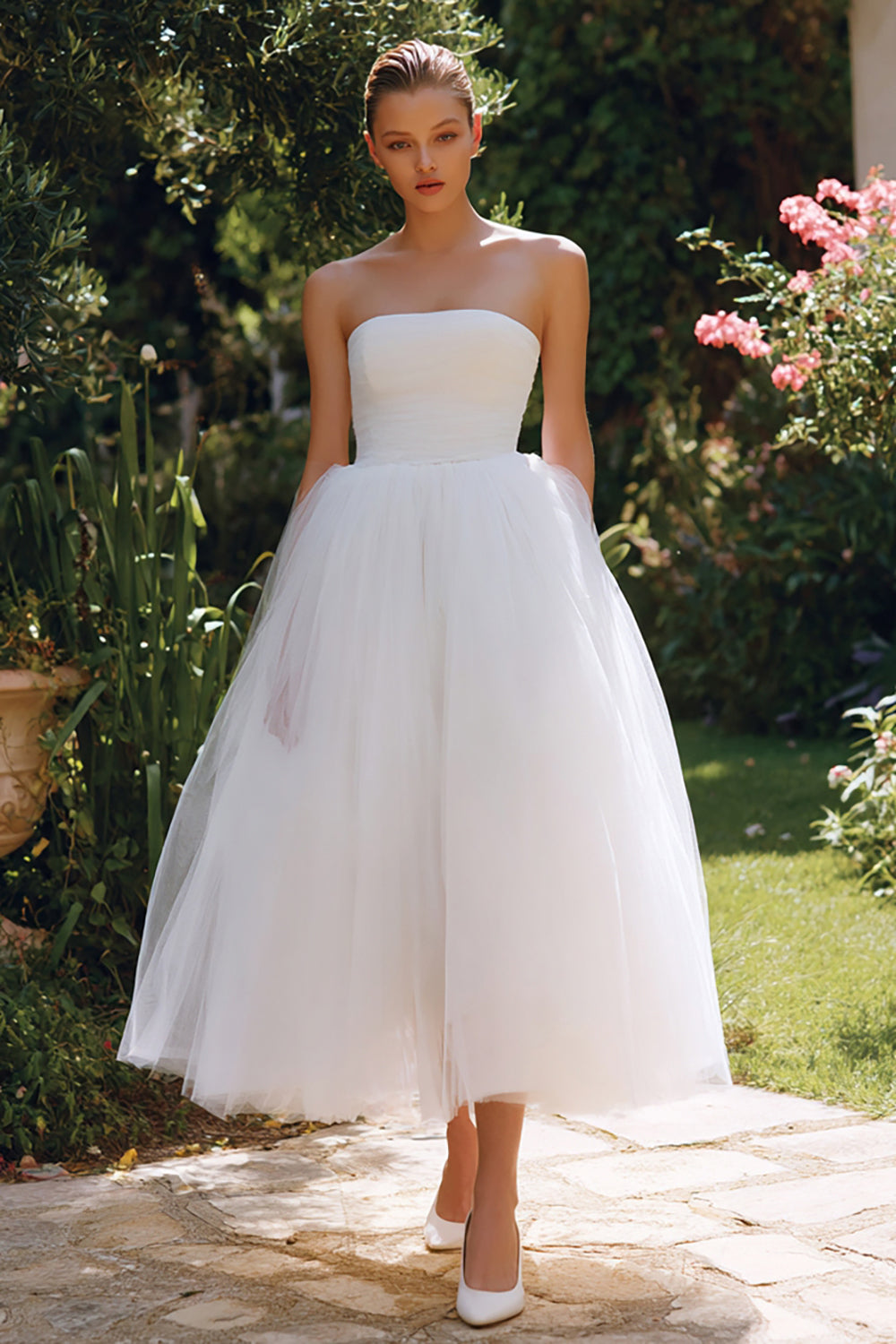 White A Line Tulle Strapless Long Engagement Dress