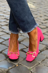 Alvessa | Colorful sandals with square toe and decorative block heel strap