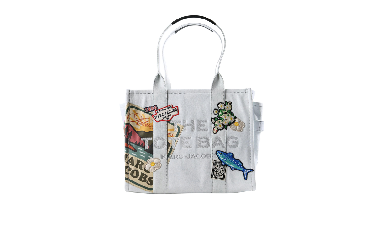 The Large Tote Camp Patchwork Denim Tote Bag Light Wash 2P6HTT007H02 474