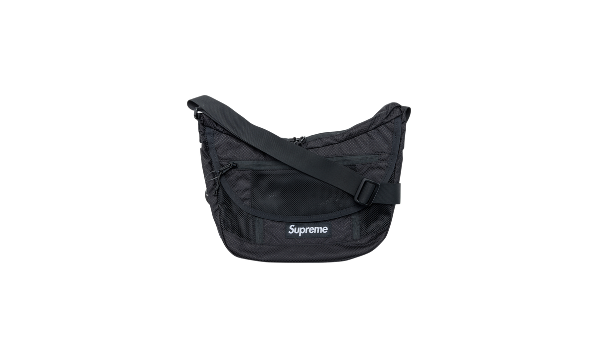 Messenger Bag SS22 SU11654